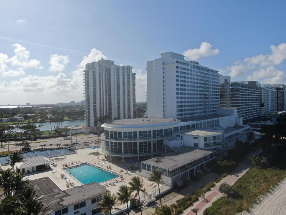 New Point Miami Beach Apartments Exterior photo