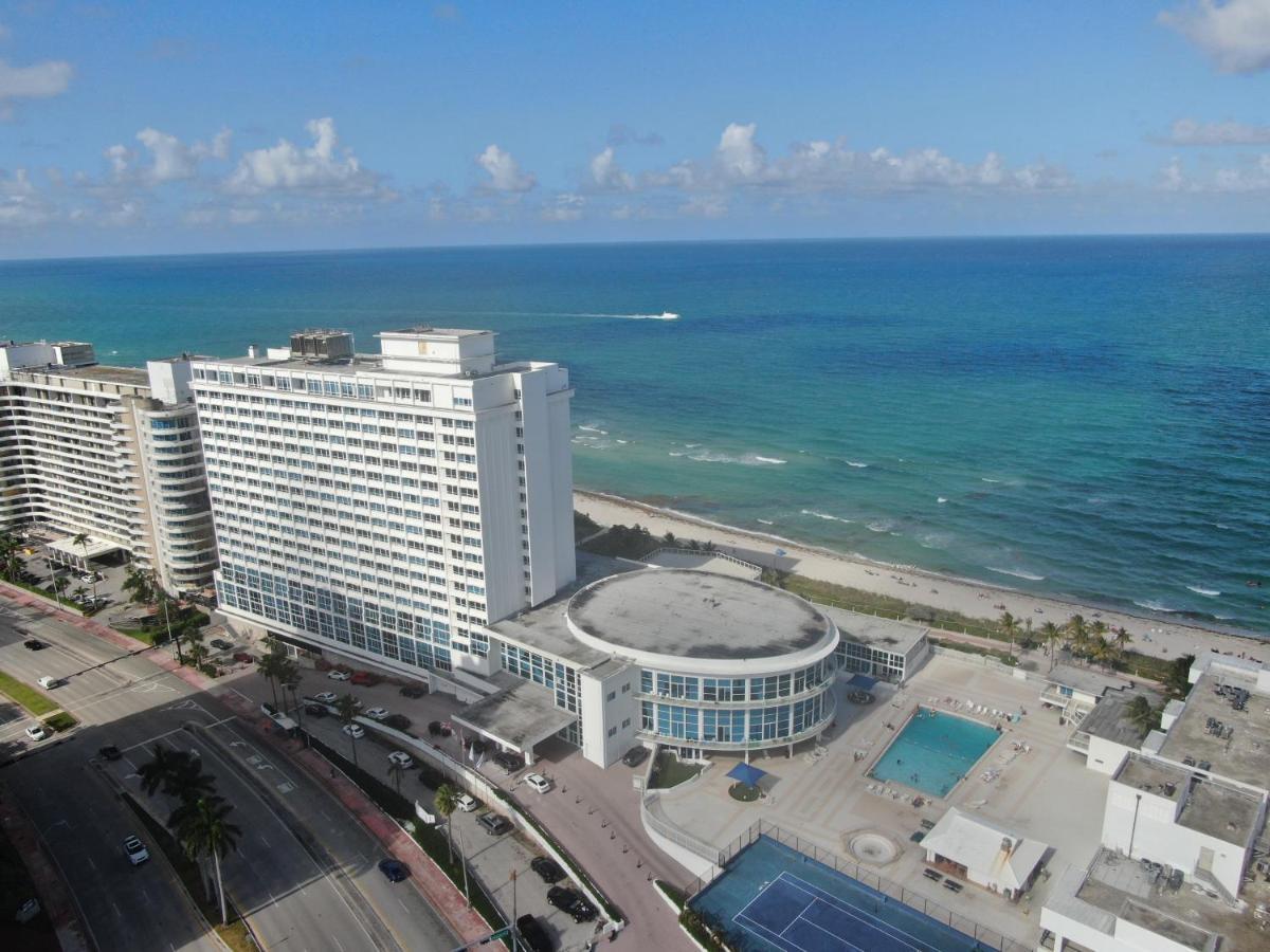 New Point Miami Beach Apartments Exterior photo