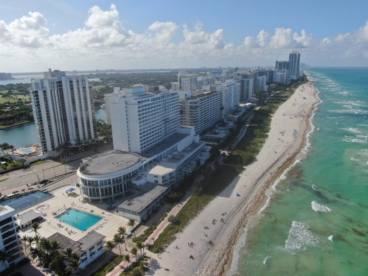 New Point Miami Beach Apartments Exterior photo