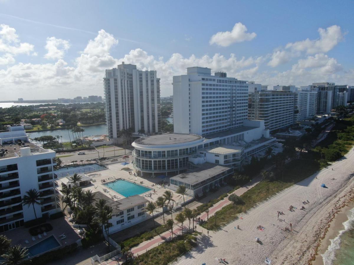 New Point Miami Beach Apartments Exterior photo