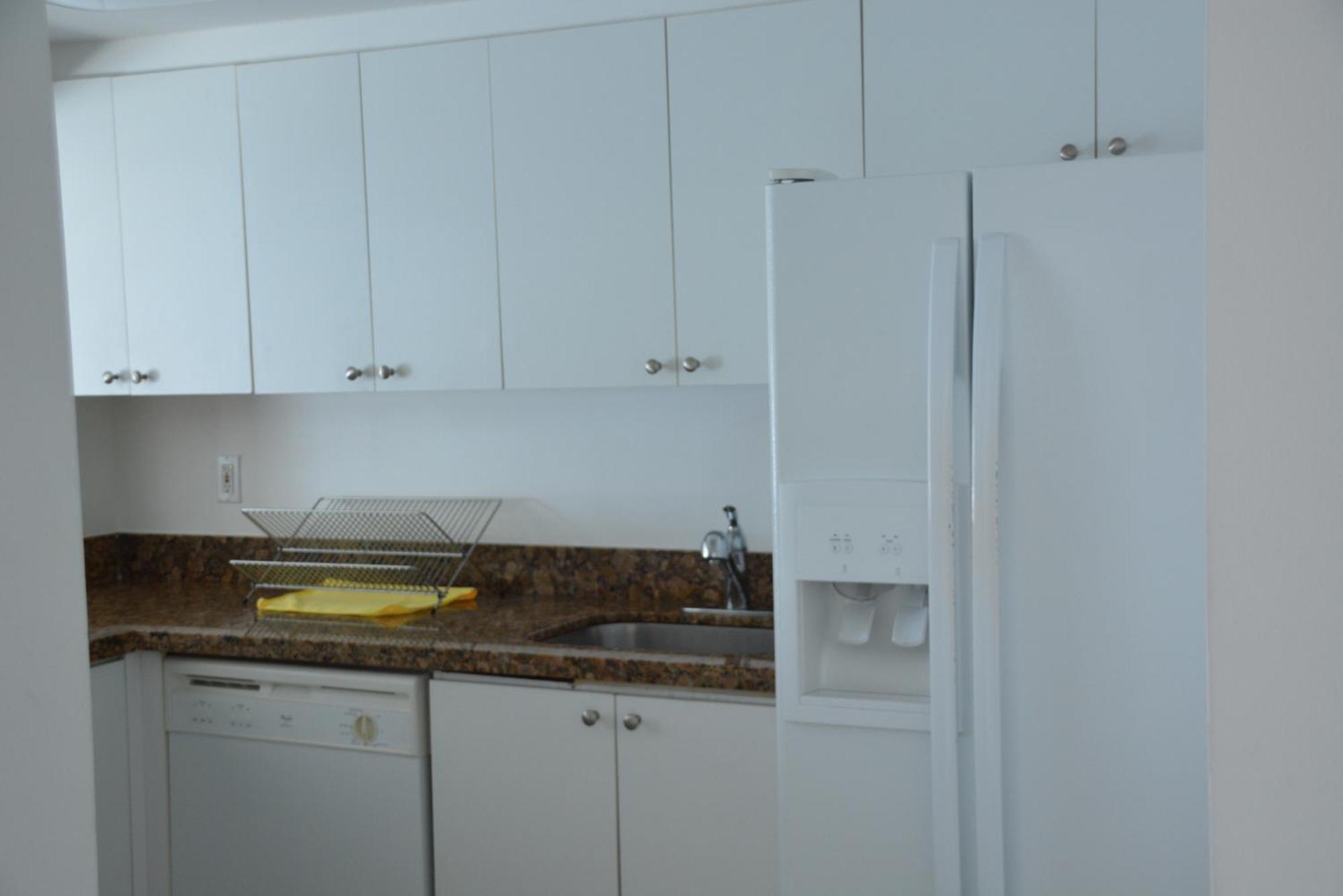 New Point Miami Beach Apartments Exterior photo