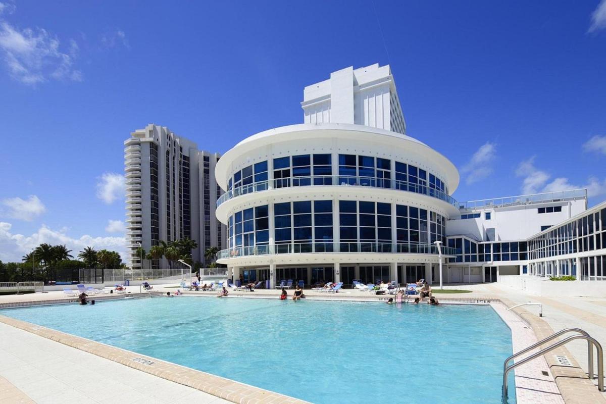 New Point Miami Beach Apartments Exterior photo